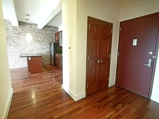 Rented by Compass | media 18