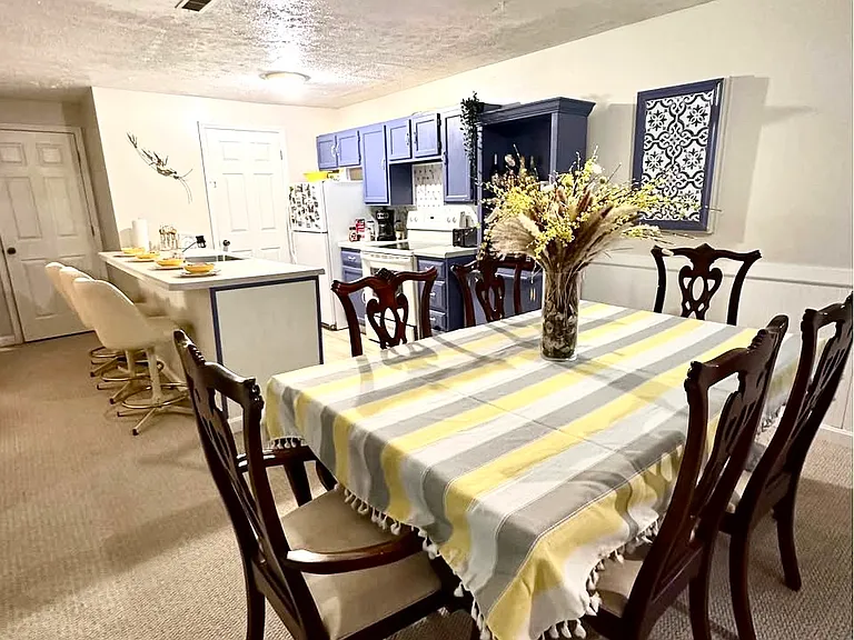 1462 Yorktowne Dr — Photo 22