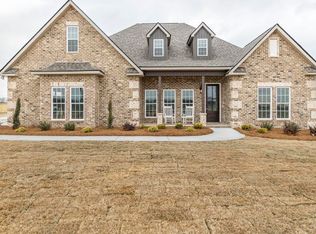 162 Saddle Creek Dr, Perry, GA 31069