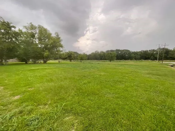 1480 W Highland Dr, Beaumont, TX 77705