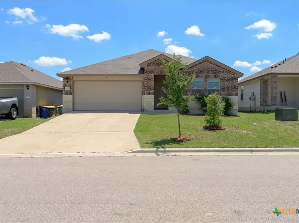 325 Jacquard Ct, Troy, TX 76579