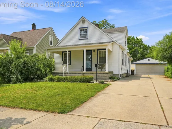 2234 Grange Rd, Trenton, MI 48183