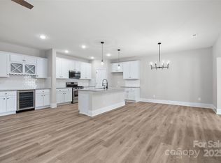 3926 Litchfield Rd, Charlotte, NC 28211