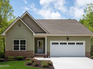 120 Hawes Cir, Crossville, TN 38558