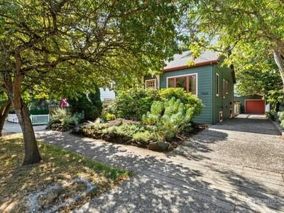 6725 22nd Avenue NW, Seattle, WA, 98117