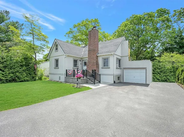 6 Franklin Road, Sound Beach, NY 11789