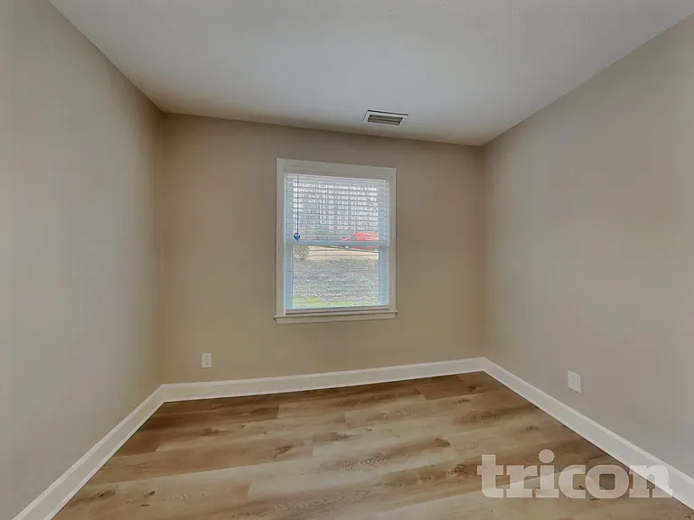 1645 Ginger Dr — Photo 10