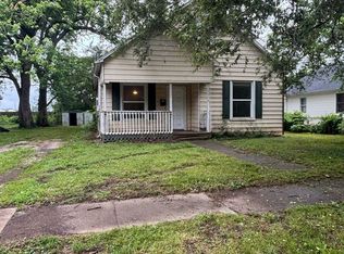 1926 W Chestnut St, Springfield, MO 65802