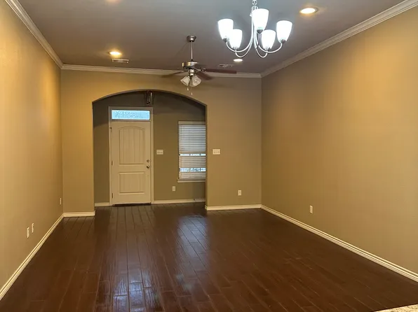 3825 Harvey Rd, College Station, TX 77845