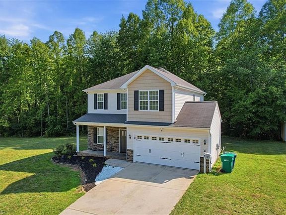 2nd image of 152 Tree Top Ln