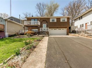 1313 N Lake Shore Dr, Decatur, IL 62526