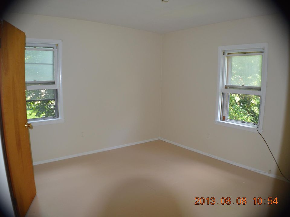 2nd image of 29 Weicher St APT 6