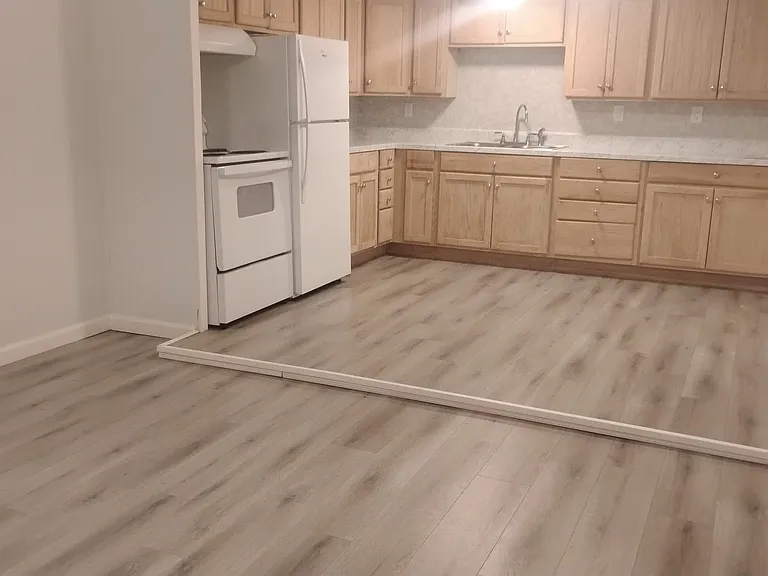 800 Denton Blvd NW #6 — Photo 9
