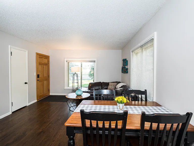 7102 Cedar Ave S — Photo 8