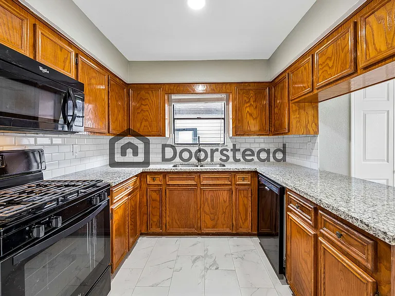 616 Shady Brook Dr — Photo 11
