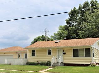 401 E 9th St, Kewanee, IL 61443