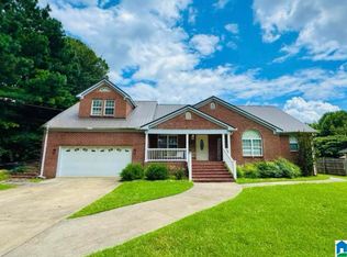 1003 Russell Dr, Weaver, AL 36277
