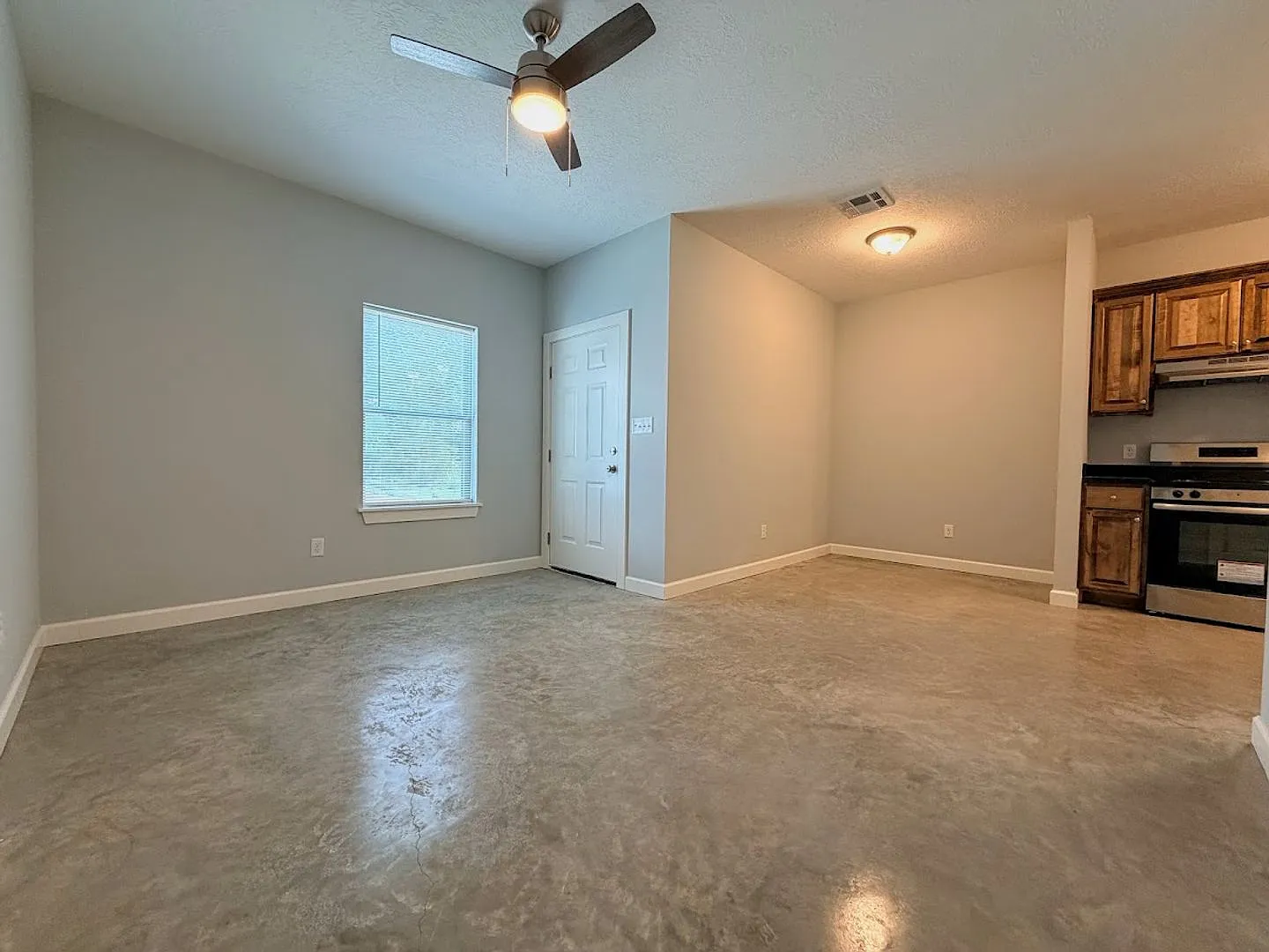 2601 Hazel Street — Photo 3