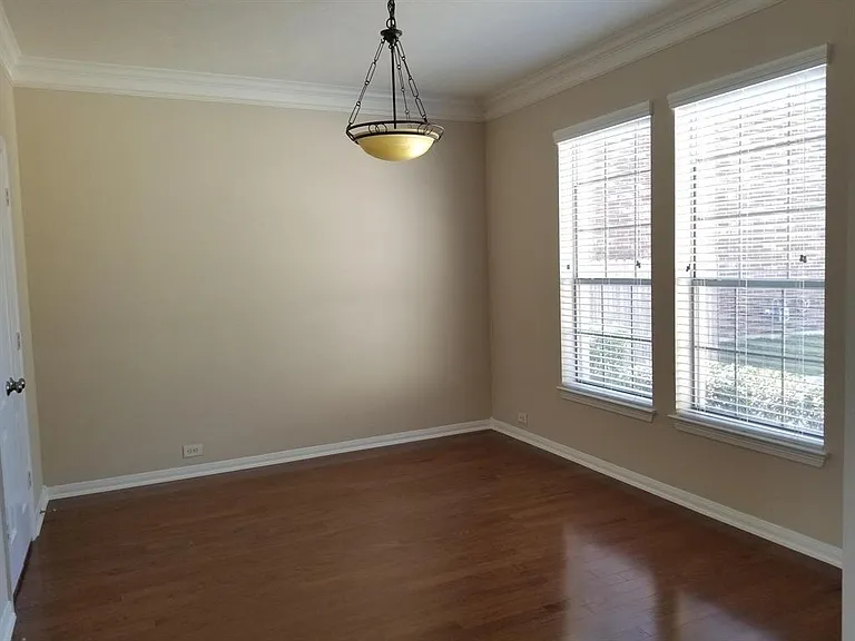 25406 Archdale Ct — Photo 20