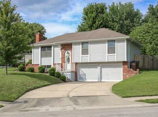 301 N Huntsman Blvd, Raymore, MO 64083