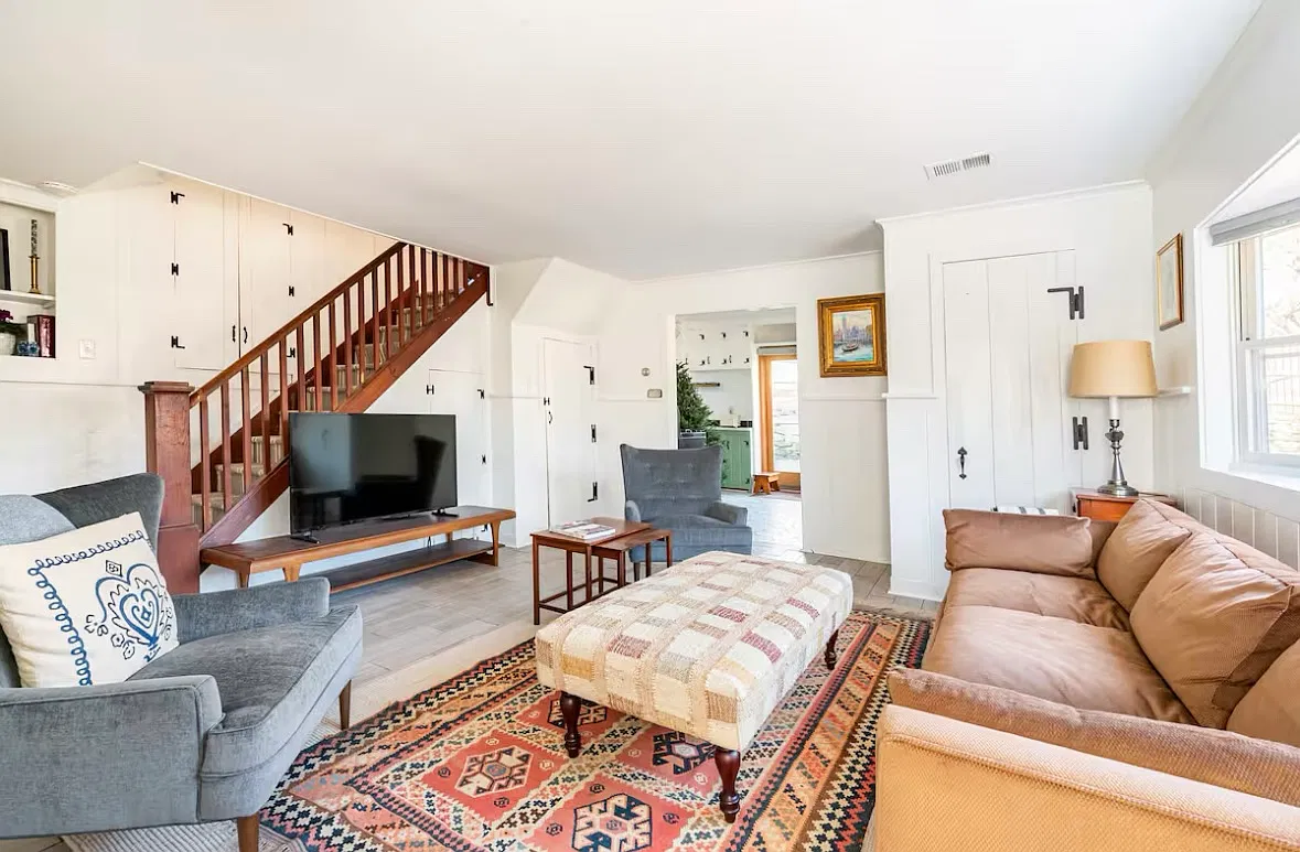 147 Maple Ave — Photo 3