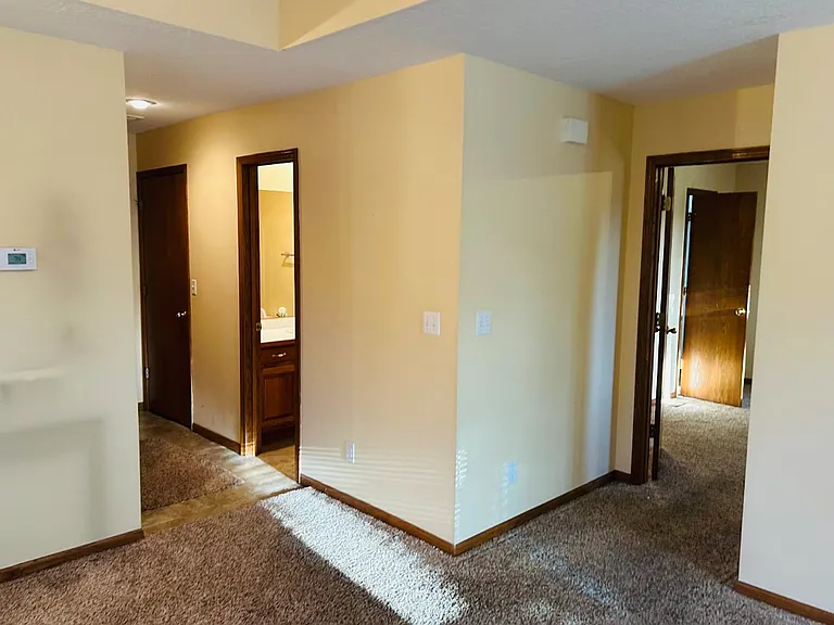 604 Briarbrook Dr — Photo 5