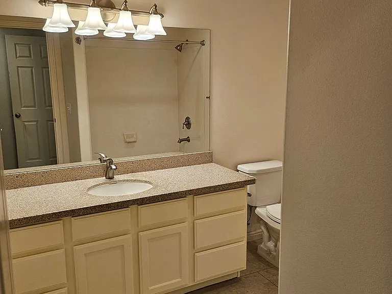 1477 S 430 W — Photo 18