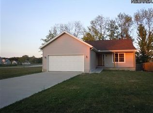 1197 Elm St, Grafton, OH 44044