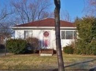 5548 E 141st St, Maple Heights, OH 44137