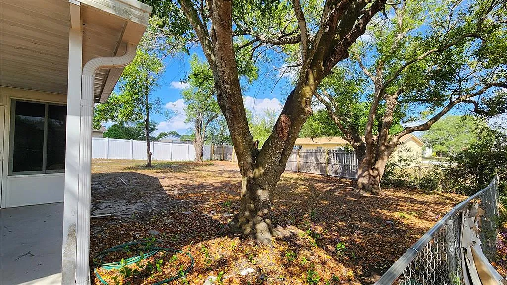 2 bed, 1.5 bath, 1119 sqft, $1,575 — Photo 3