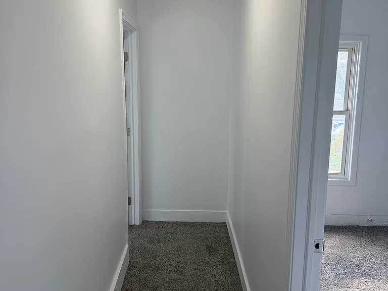1144 Adams St — Photo 15