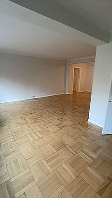 2nd image of 165 E 65th St #7
