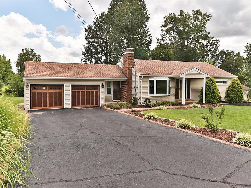1st image of 12426 Court Dr