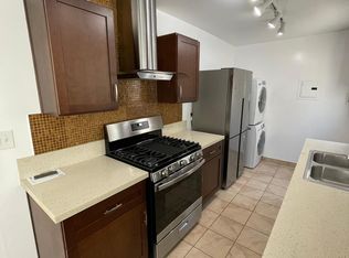 943 Euclid St, Santa Monica, CA 90403