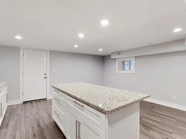 3744 S Parnell Ave #1 — Photo 7