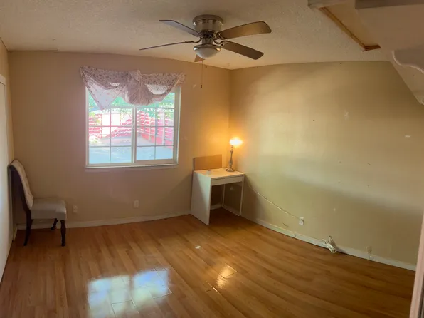 40123 Ronar St, Lake Los Angeles, CA 93591