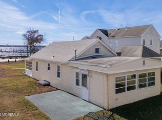 711 Riverside Drive, Toms River, NJ 08753