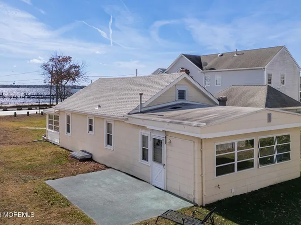 711 Riverside Drive, Toms River, NJ 08753