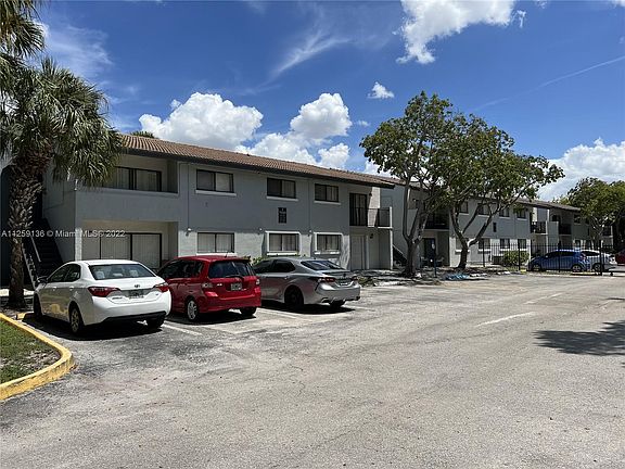 4th image of 7000 NW 179th St APT 209