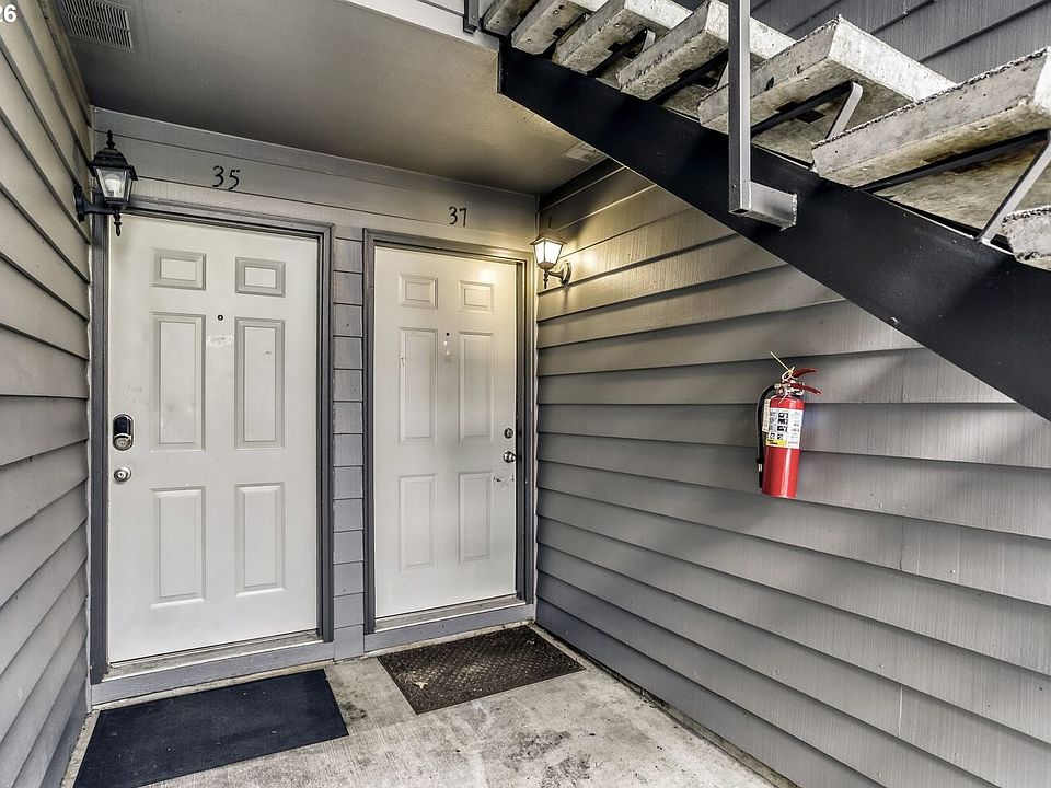 1st image of 6745 SW Scholls Ferry Rd APT 37