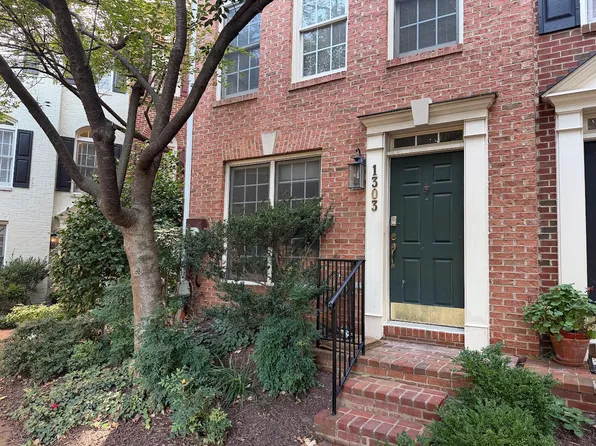 1303 Cameron Hill Ct, Silver Spring, MD 20910