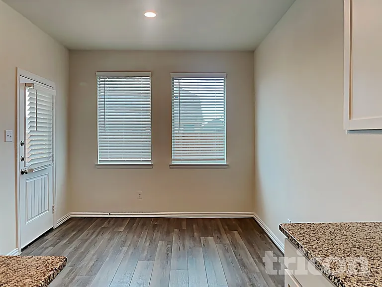 2401 Lalun Ln — Photo 4
