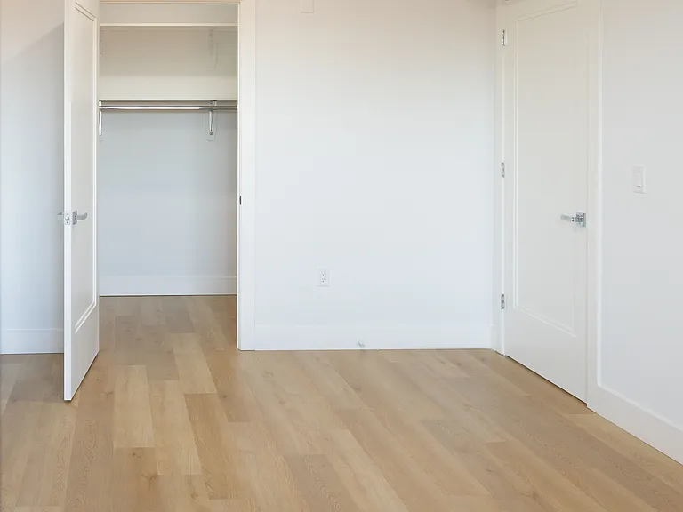 8800 John F. Kennedy Blvd — Photo 42