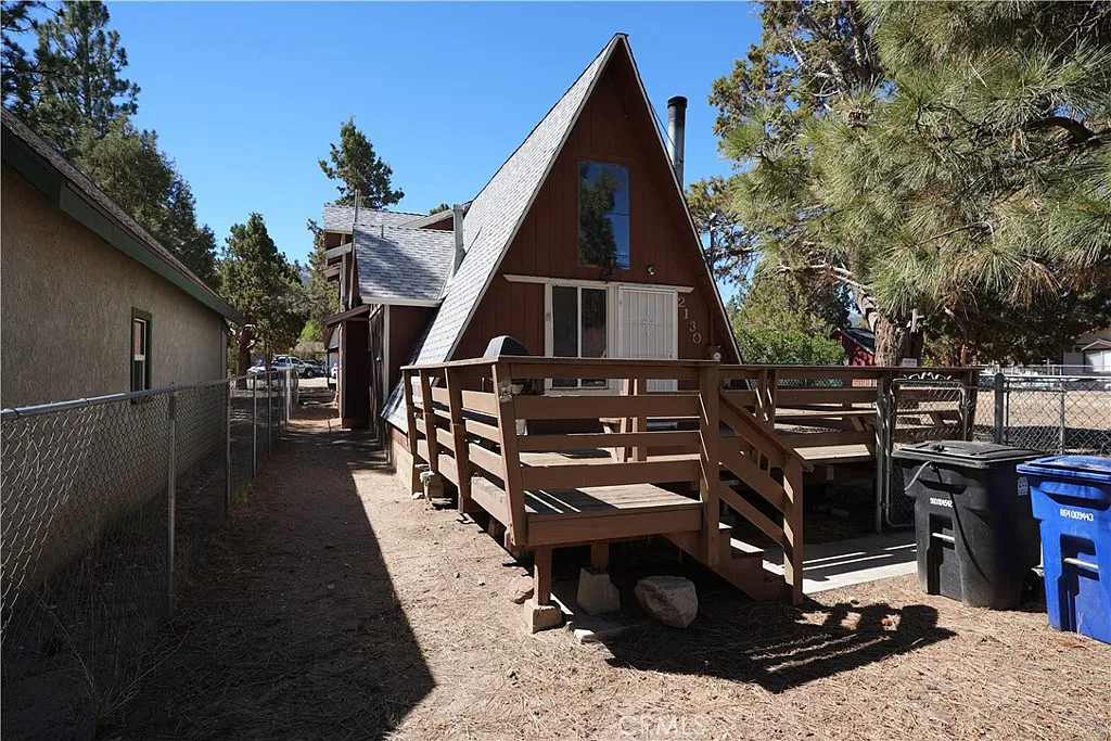 4 bed, 904 sqft, $2,500 — Photo 4