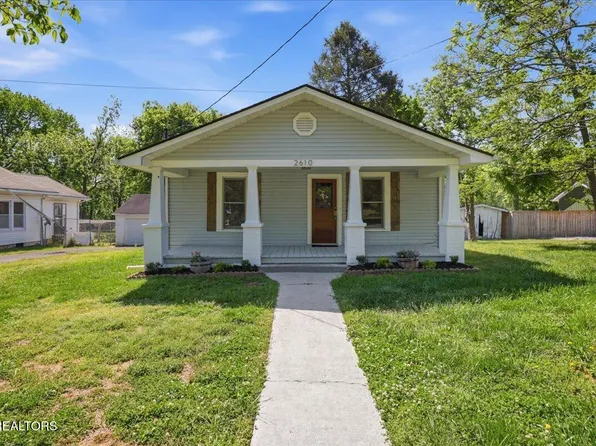 2610 Woodrow Dr, Knoxville, TN 37918