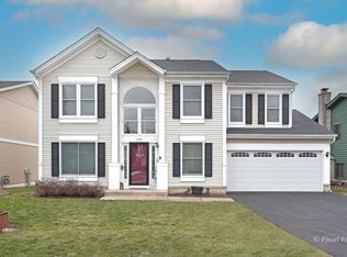 5307 Greenview Rd, Oakwood Hills, IL 60013