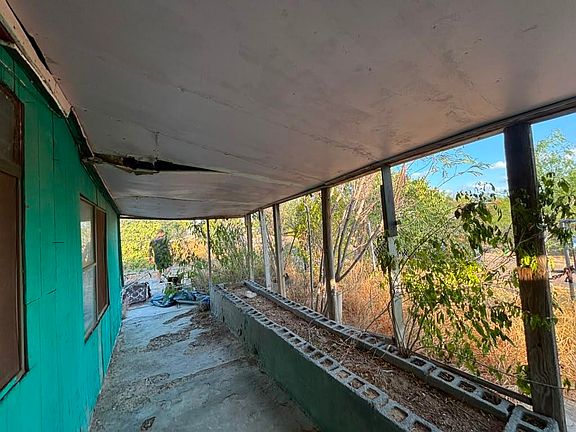 2nd image of 511 Rosales