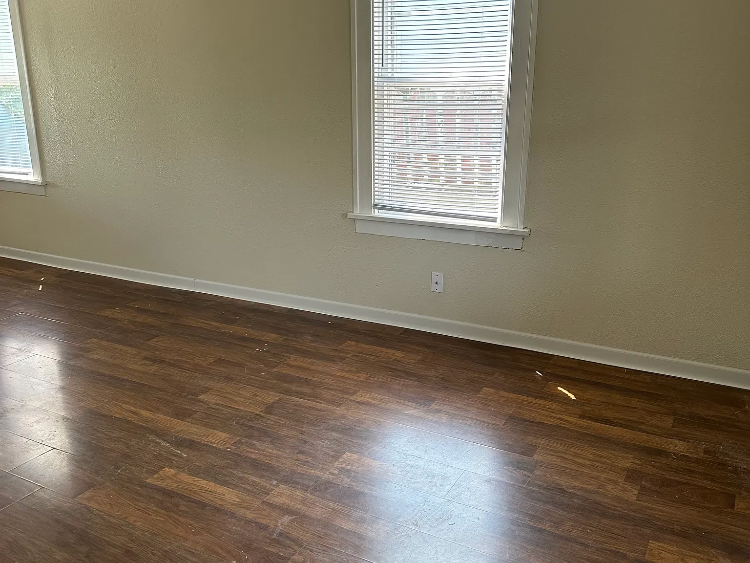 2 bed, 1082 sqft, $1,275 — Photo 2