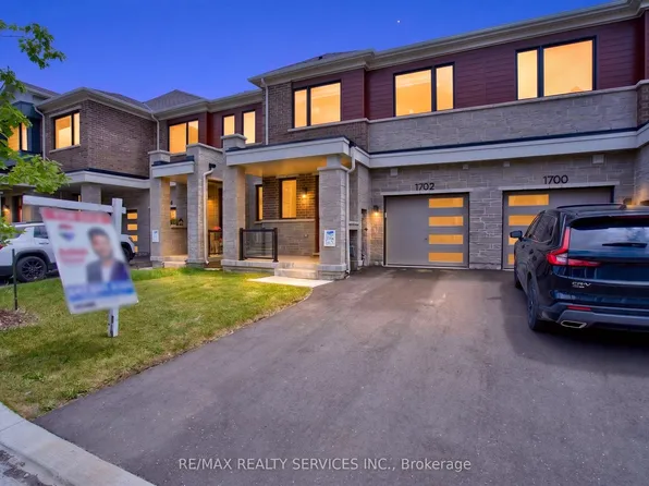 1702 Dance Ct, Milton, ON L9E 2A3
