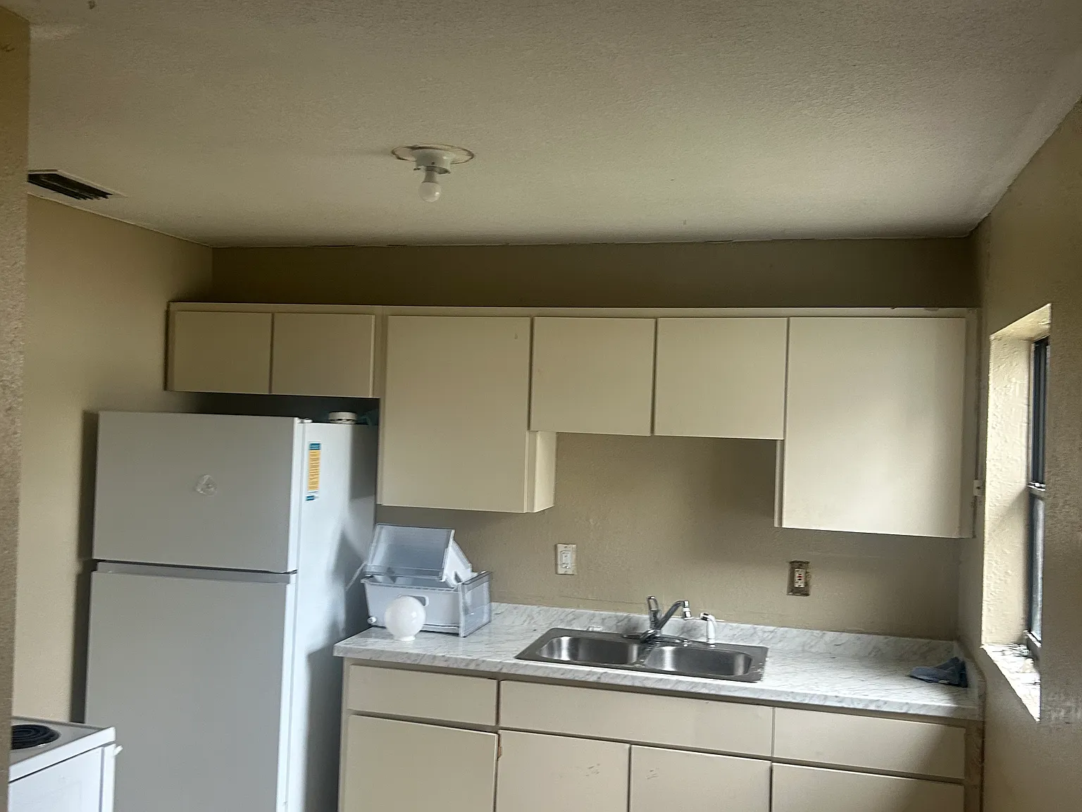 4 bed, 1088 sqft, $1,650 — Photo 3